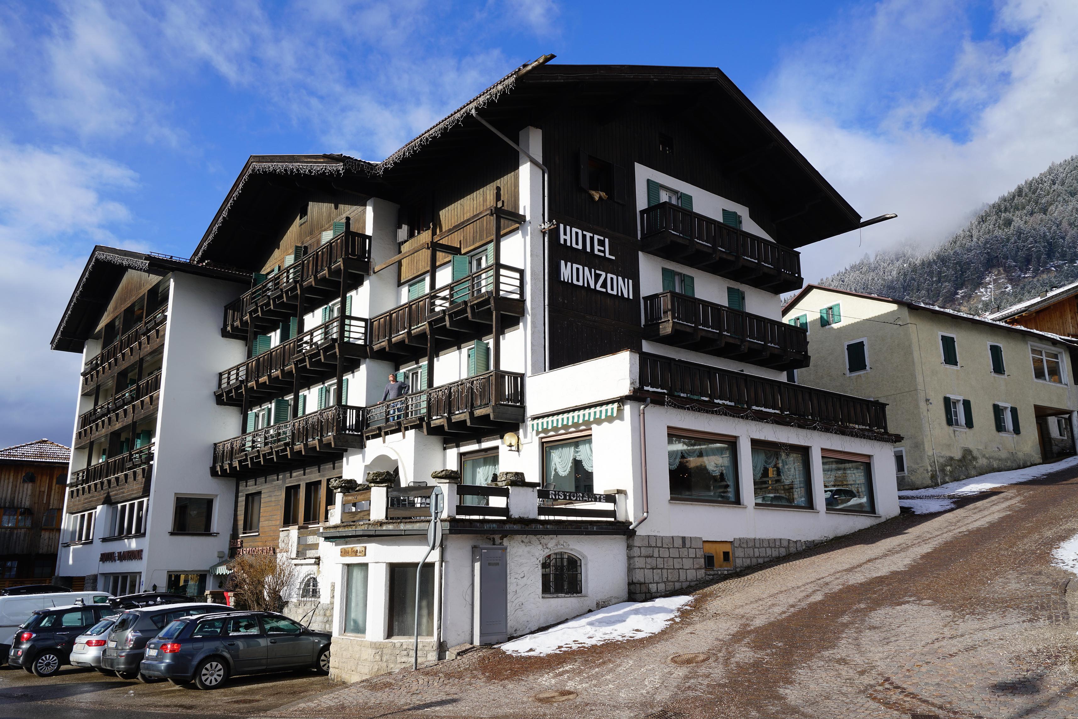 GH Hotel Monzoni Pozza di Fassa Exterior foto