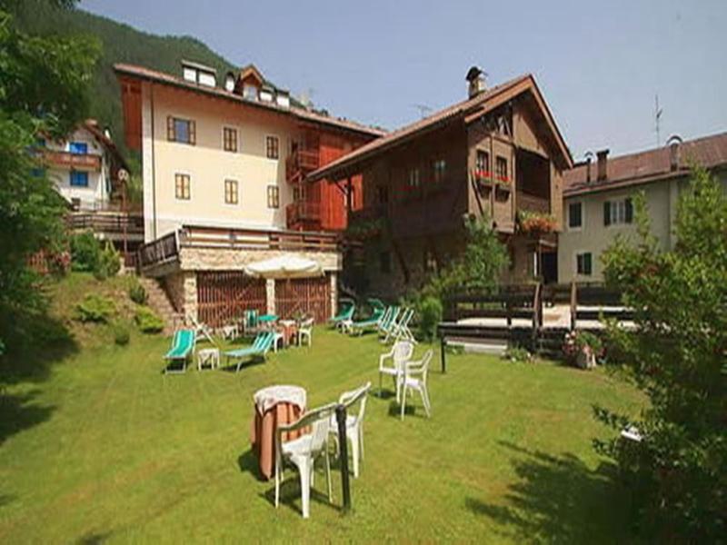 GH Hotel Monzoni Pozza di Fassa Exterior foto